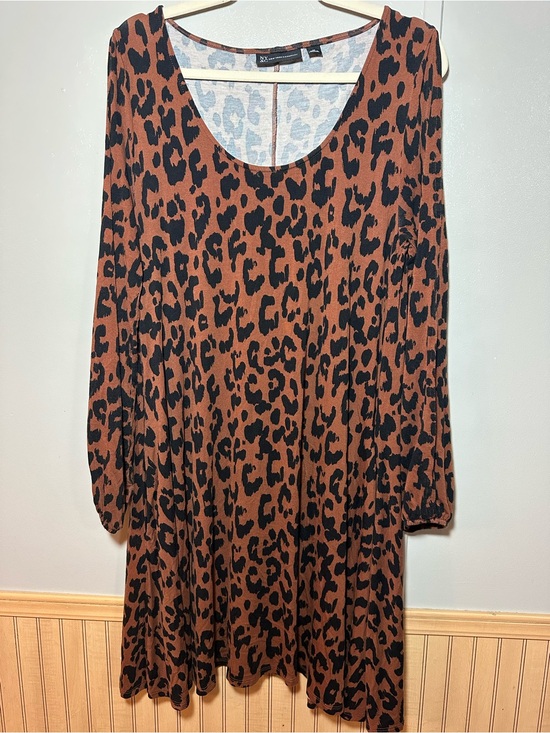 New York & Company Dresses & Skirts - New York & Company Animal Print Long Slit Sleeve Dress Medium